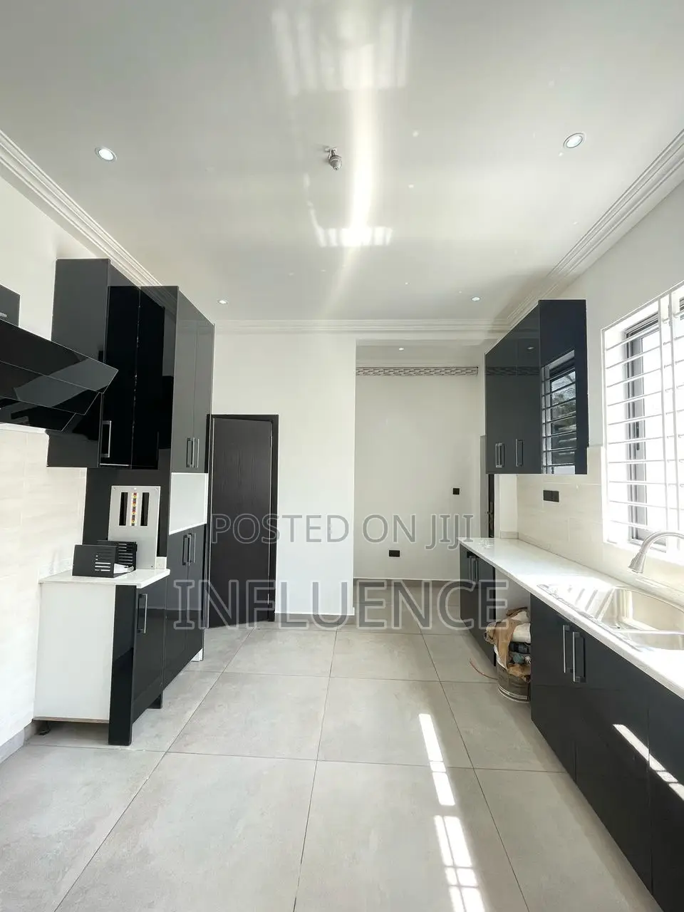 3bdrm House in Madina, East Legon for sale