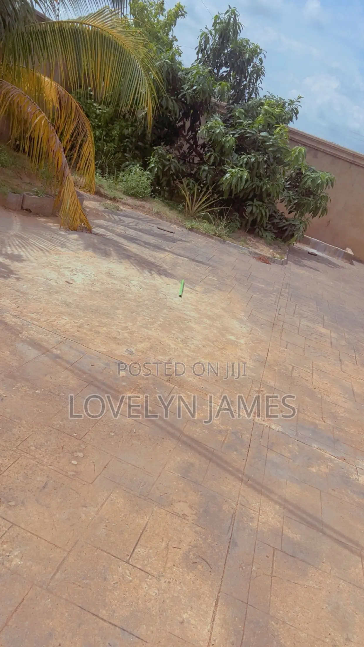 Furnished 4bdrm Bungalow in Adenta New Legon for rent