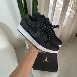 Air Jordan 1 Low Tar Custom