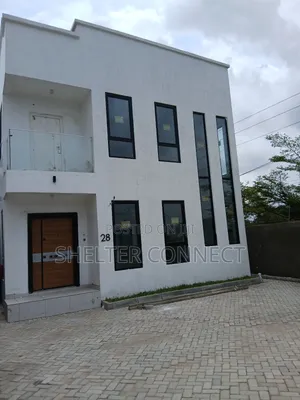 3bdrm Duplex in North Legon for sale