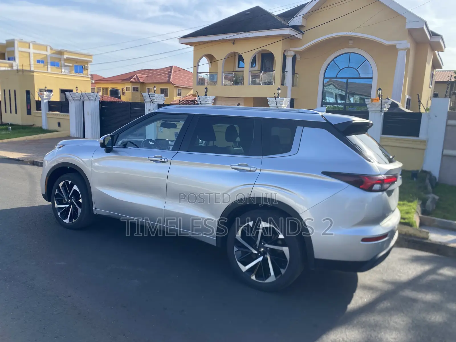 Mitsubishi Outlander SE 2022 Silver