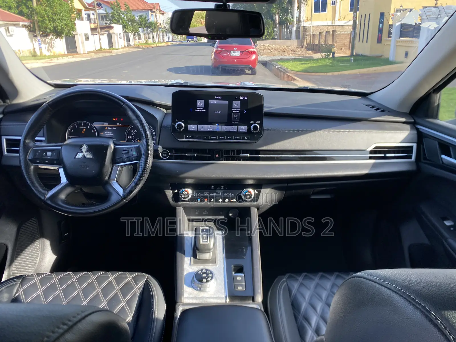 Mitsubishi Outlander SE 2022 Silver