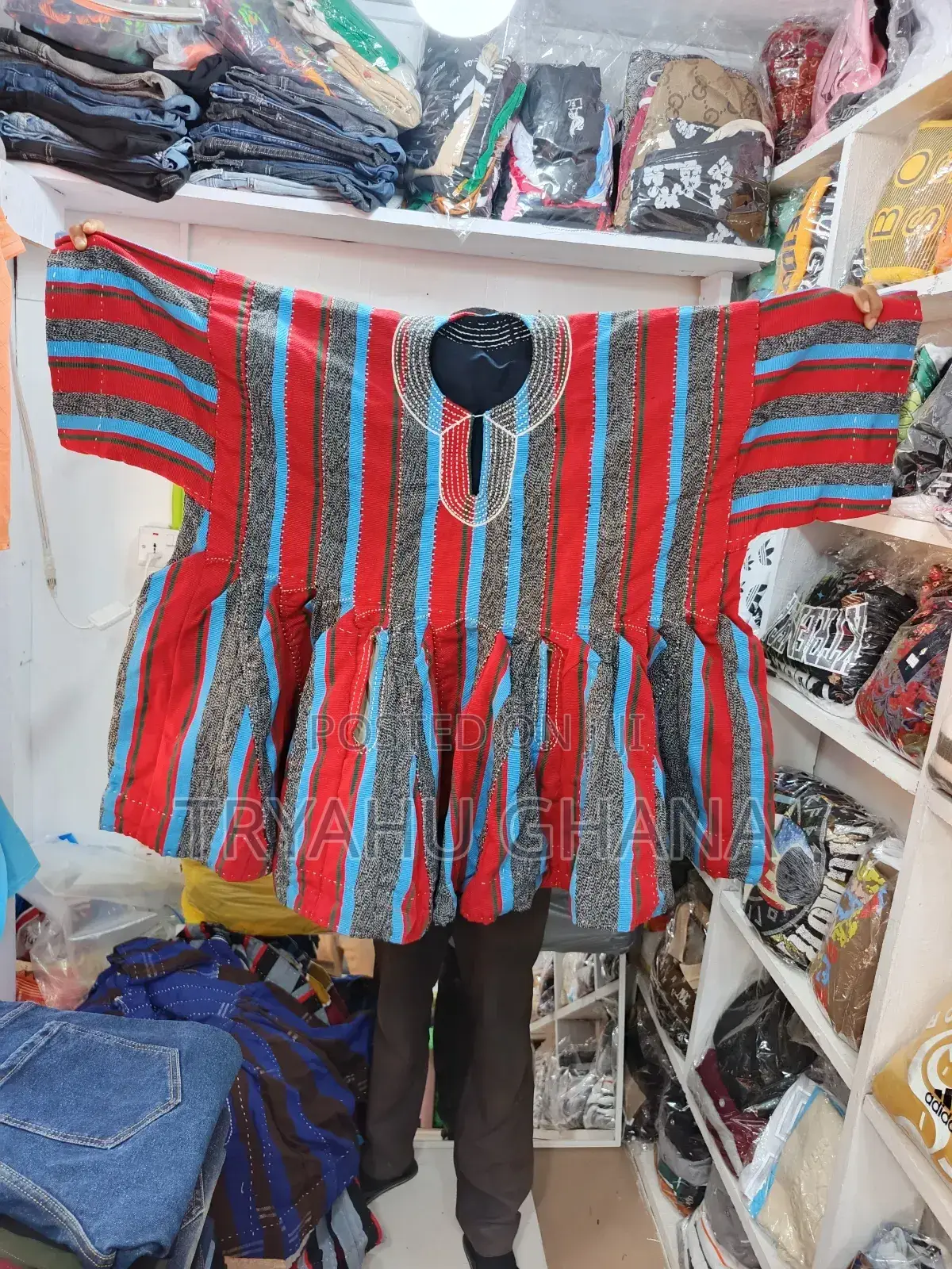 Create Without Limits With an Authentic Smock