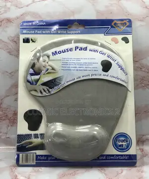 Mouse Pad With Gel Wrist Support