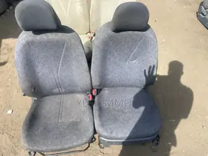 Toyota Vitz Car Seat Set