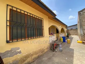 6bdrm House in Madev Realty, Ofankor for sale