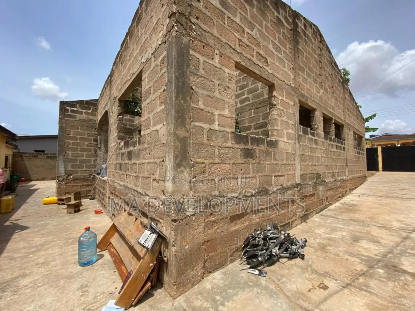 6bdrm House in Madev Realty, Ofankor for sale