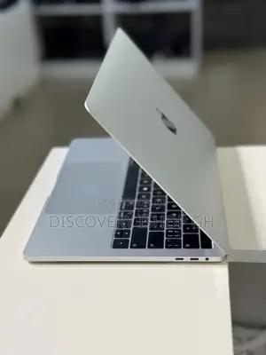 Laptop Apple MacBook Pro 2017 16GB Intel Core I5 SSD 256GB