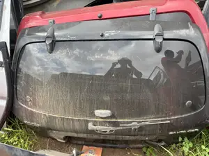 Hyundai Santa Fe 2005 Booth /Trunk