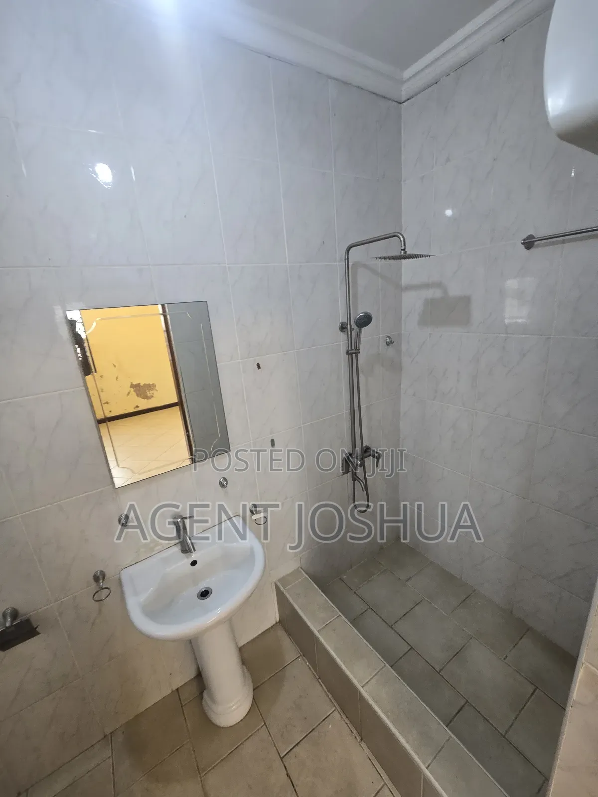 3bdrm House in Manet Viile Estate, Spintex for rent