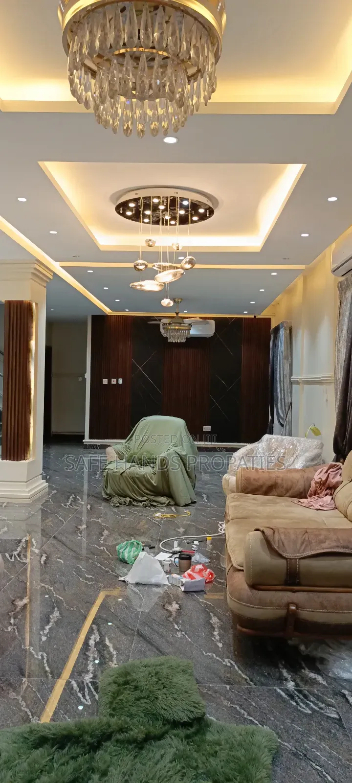 6bdrm House in Lakeside Estate, Accra Metropolitan for sale