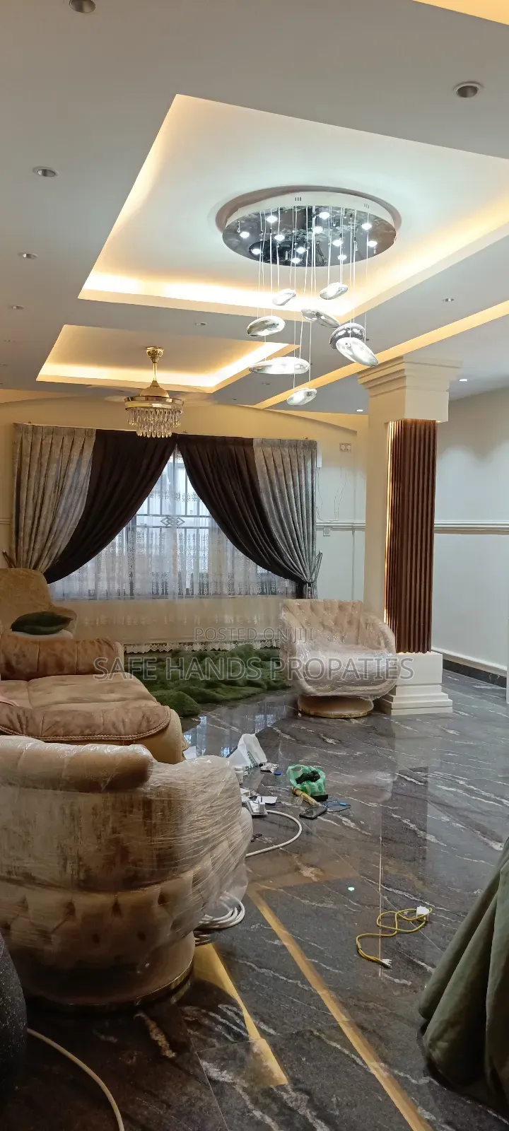 6bdrm House in Lakeside Estate, Accra Metropolitan for sale
