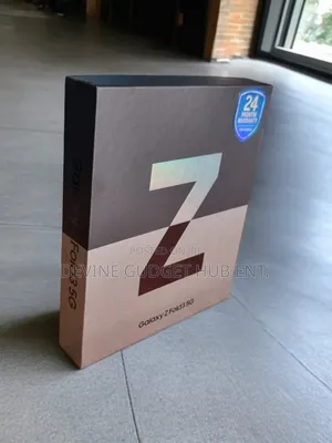 New Samsung Galaxy Z Fold3 5G 256 GB Gold