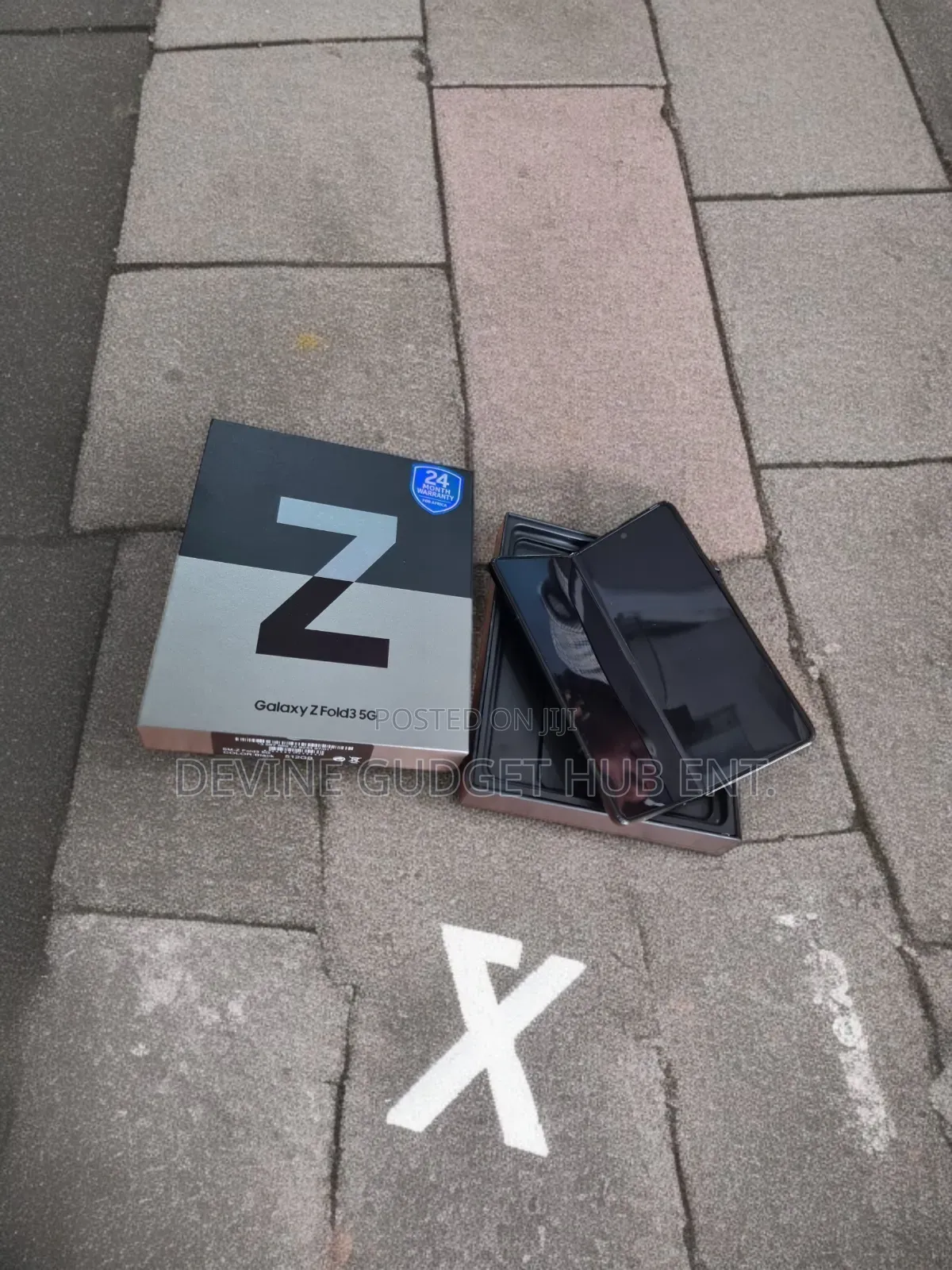 New Samsung Galaxy Z Fold3 5G 256 GB Silver
