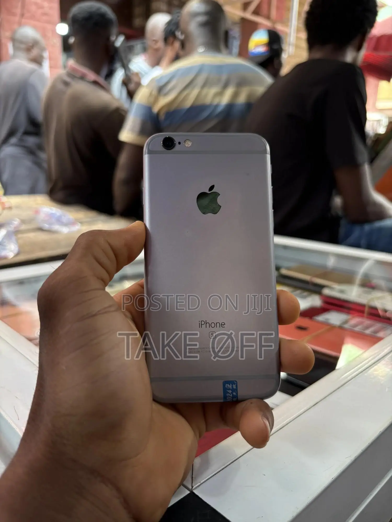 New Apple iPhone 6s 32 GB Silver