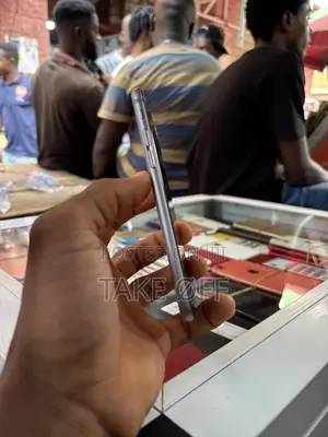 New Apple iPhone 6s 32 GB Silver