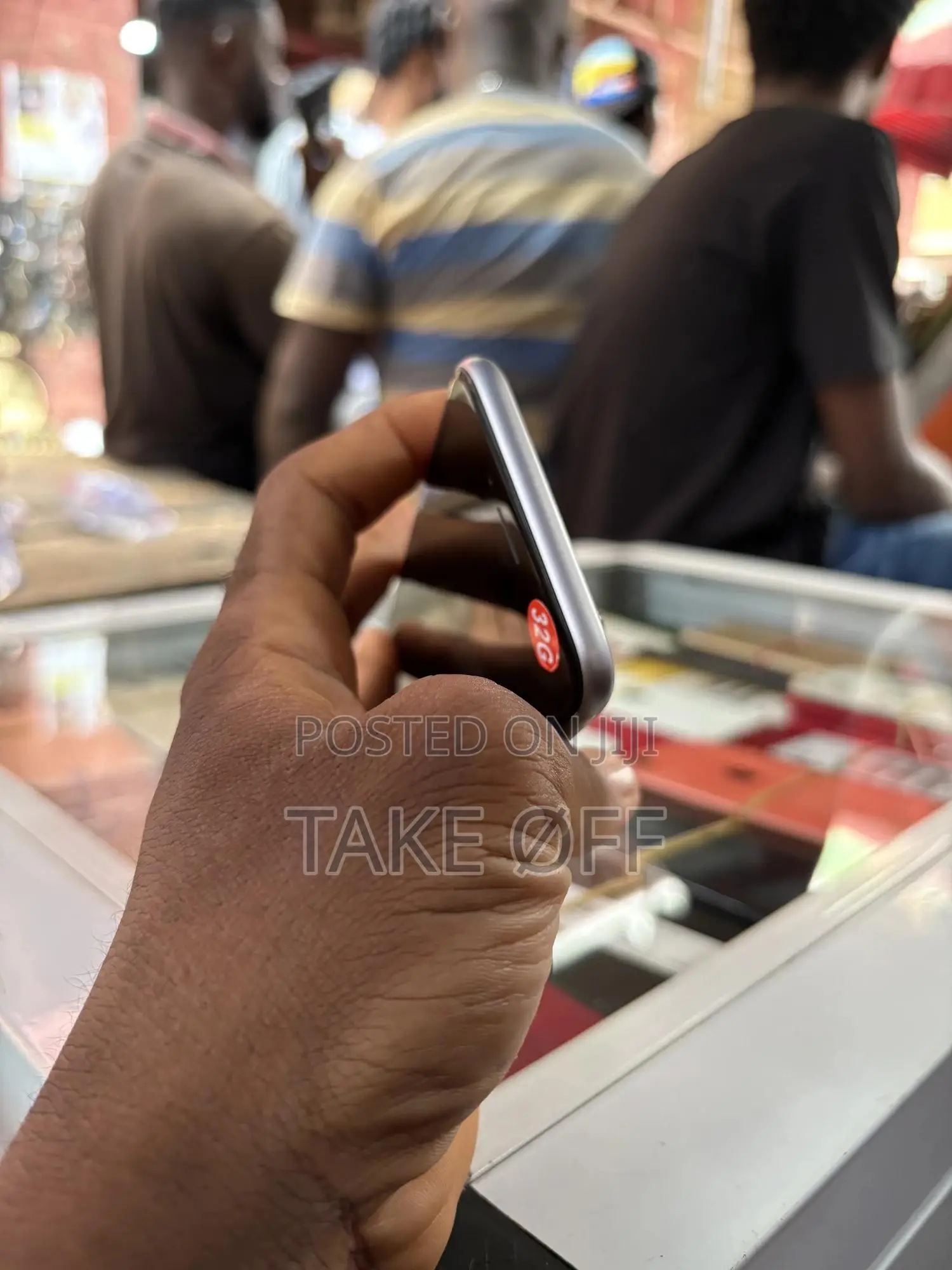 New Apple iPhone 6s 32 GB Silver