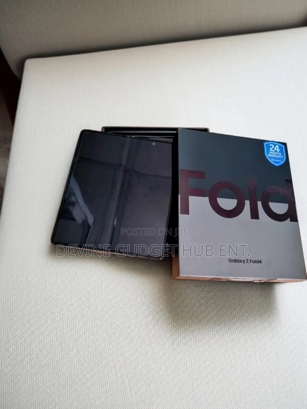 New Samsung Galaxy Z Fold4 256 GB Silver