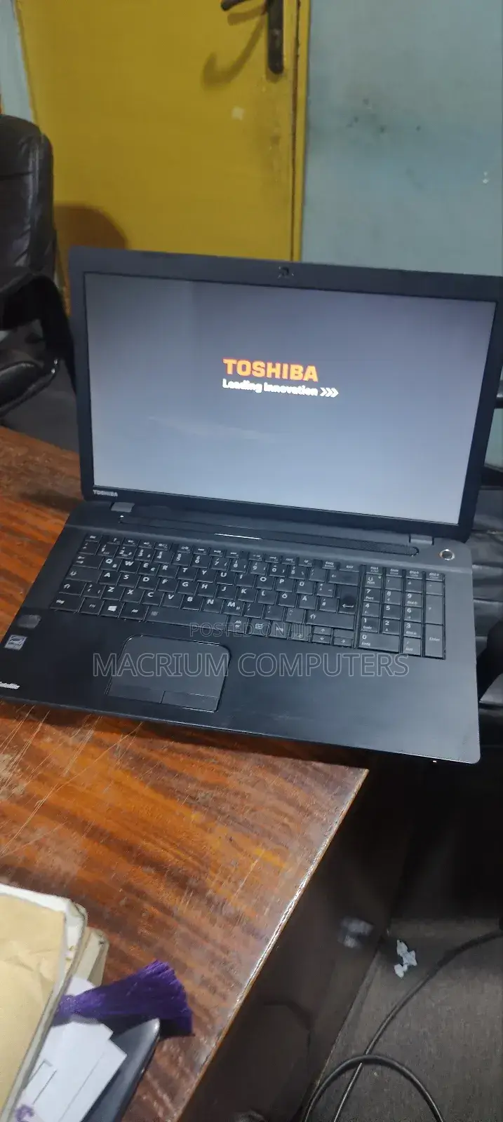 Laptop Toshiba Satellite C70D 4GB AMD HDD 500GB