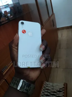 Apple iPhone XR 64 GB White