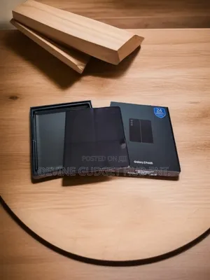 New Samsung Galaxy Z Fold 5 256 GB Gold