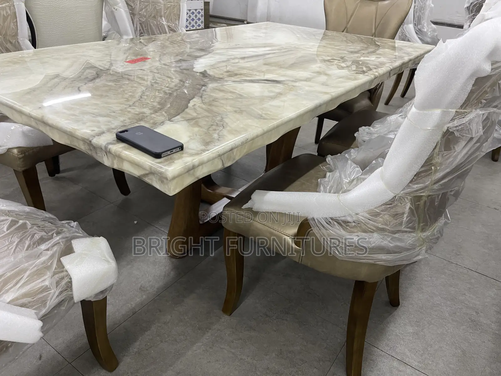 High Quality Modern 6 Seater Marble Dining Table