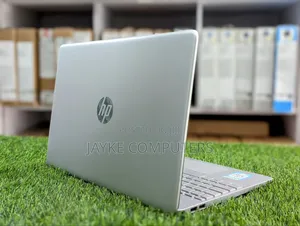 New Laptop HP 15 8GB Intel Core I3 SSD 256GB