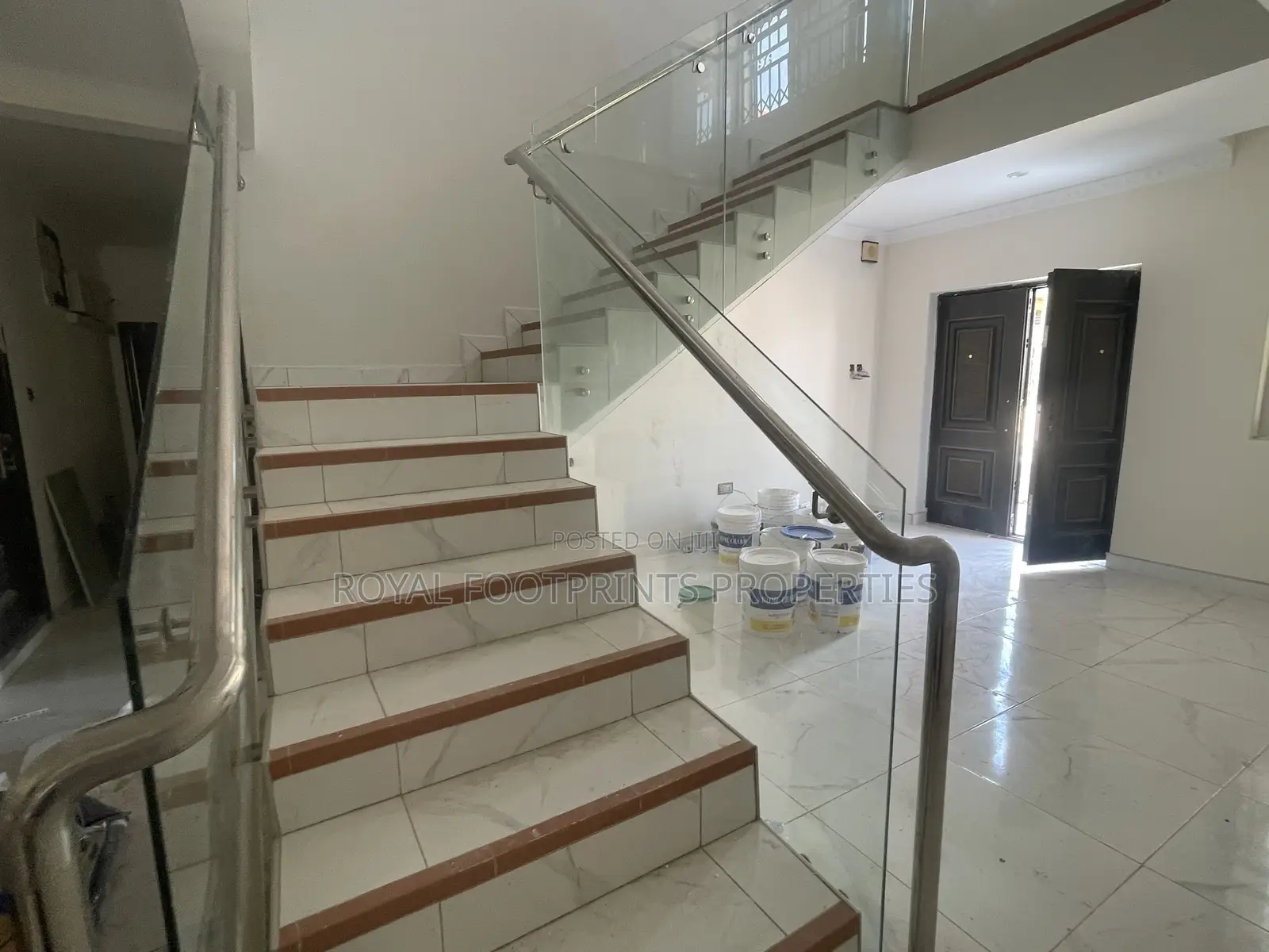 7bdrm Mansion in Luxelooks Properties, East Legon for sale