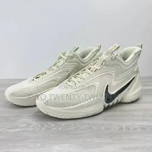 Nike Cosmic Unity 2 +