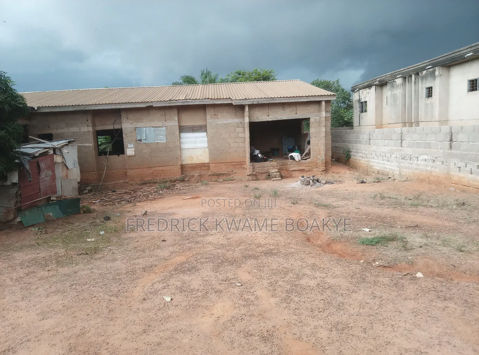 5bdrm House in Brother K Estate, Kumasi Metropolitan for sale