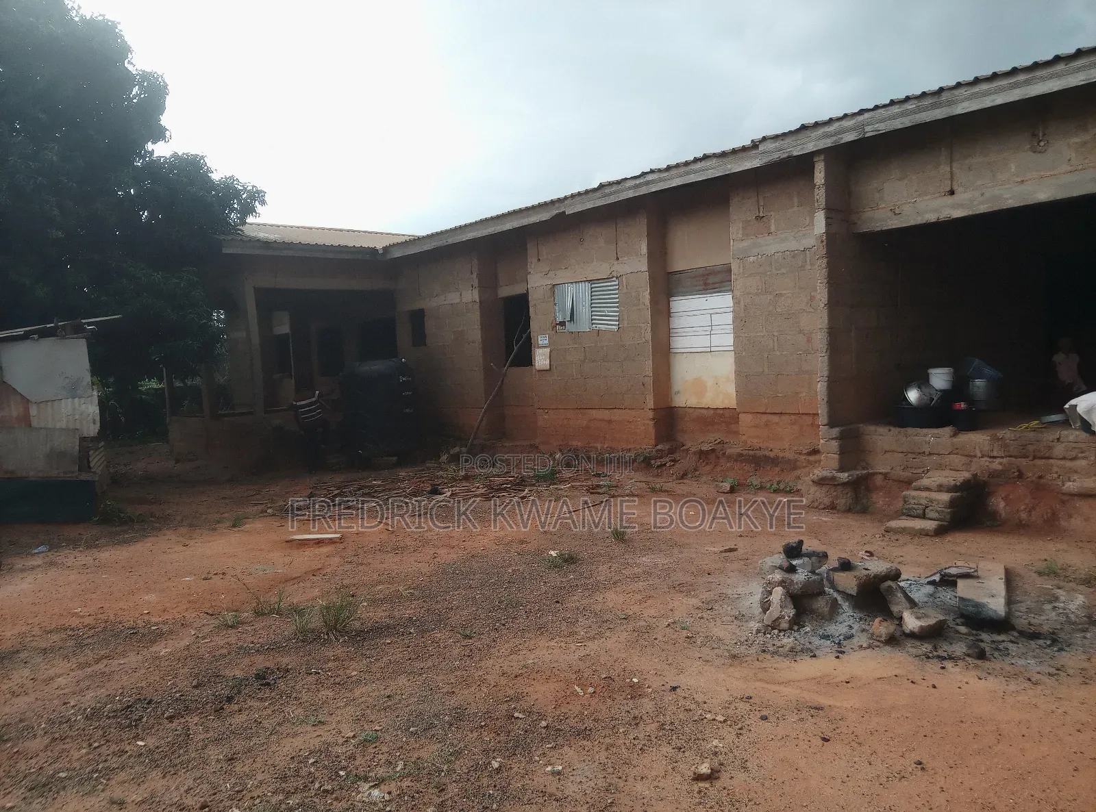 5bdrm House in Brother K Estate, Kumasi Metropolitan for sale