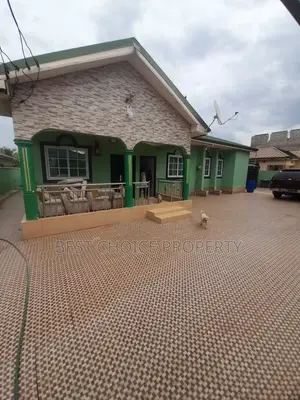 3bdrm Apartment in Commandos for rent