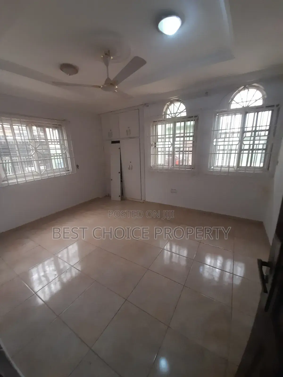 3bdrm Apartment in Commandos for rent