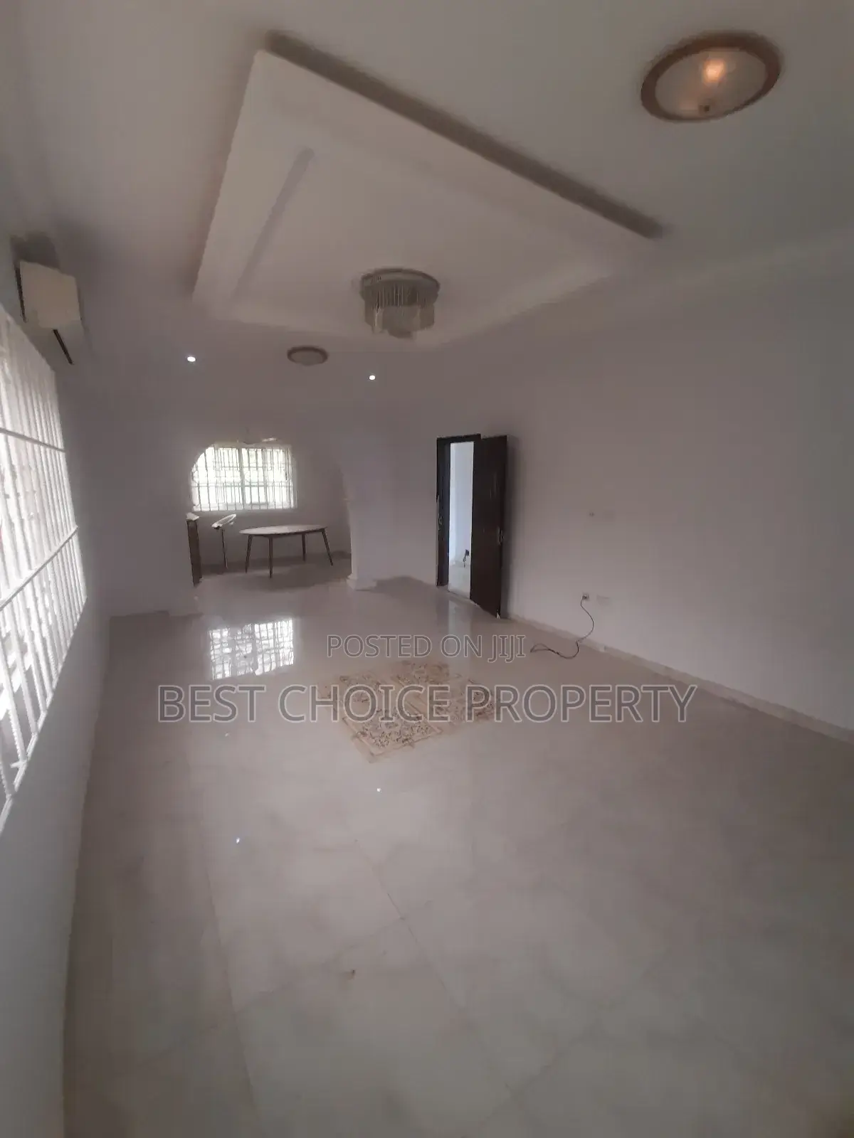 3bdrm Apartment in Commandos for rent