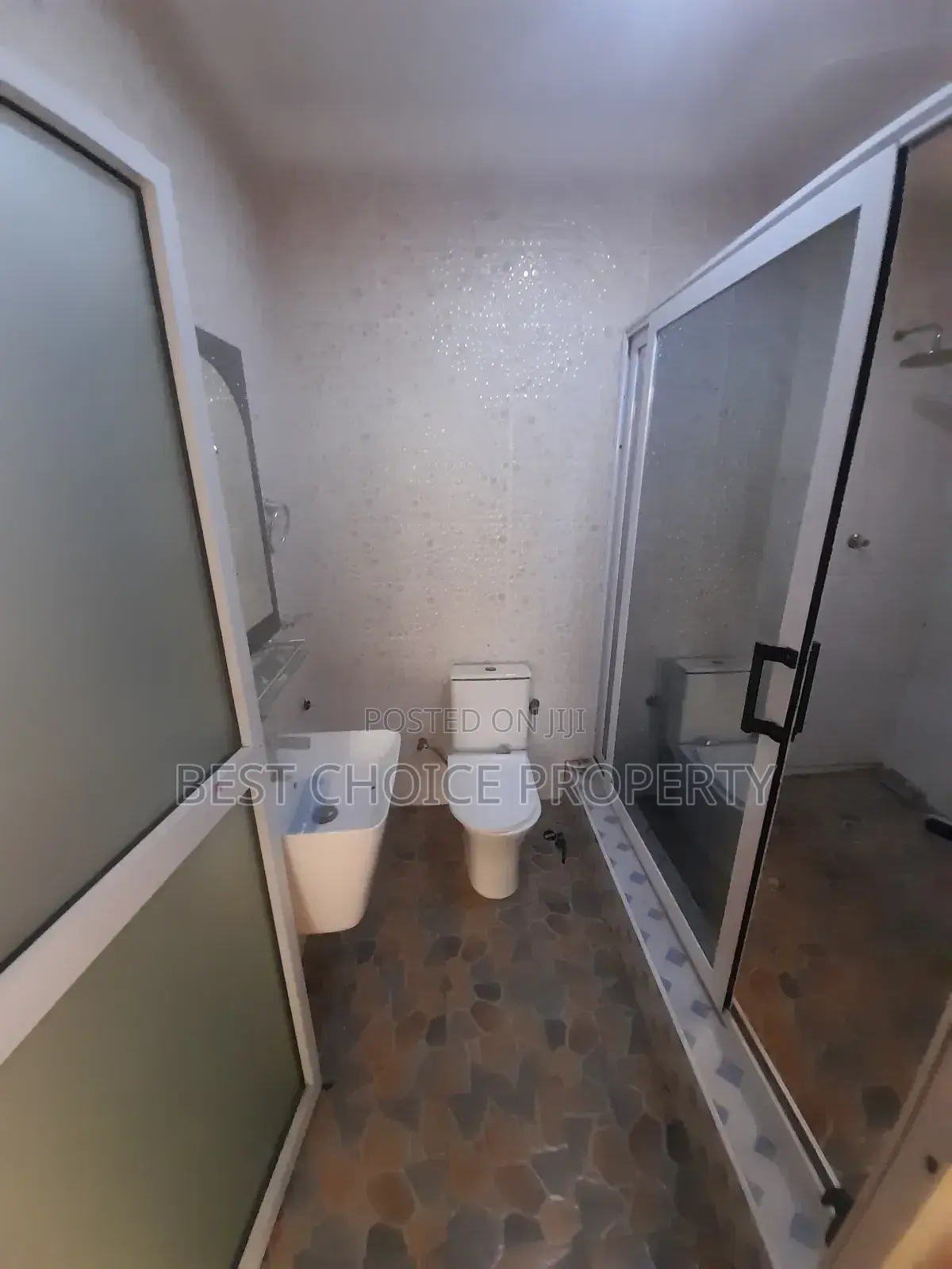 3bdrm Apartment in Commandos for rent