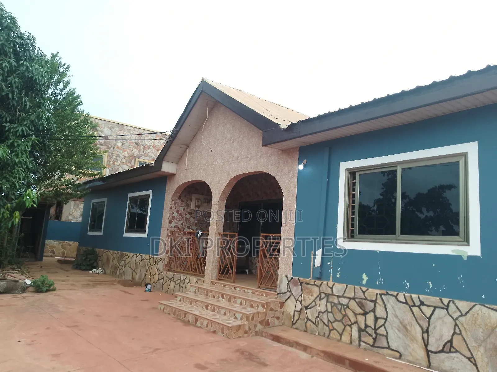 5bdrm House in Dki Properties, Valley View Area for sale