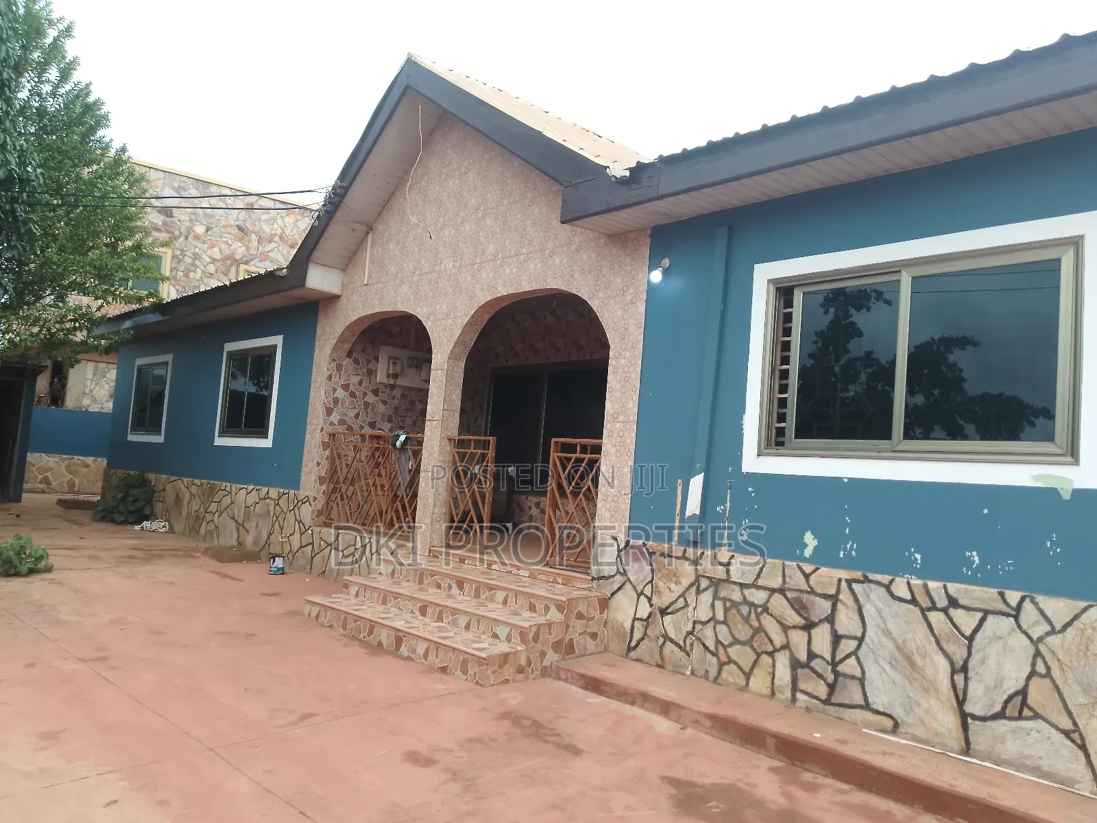 5bdrm House in Dki Properties, Valley View Area for sale