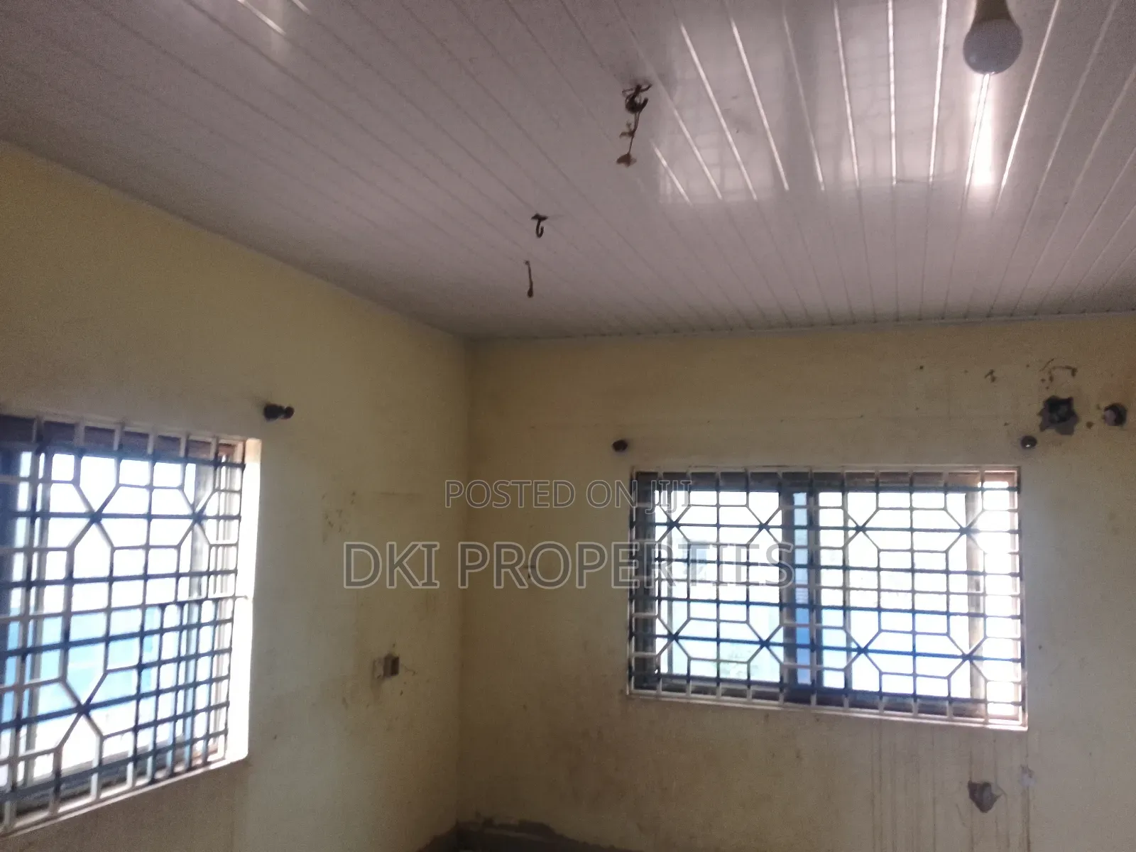 5bdrm House in Dki Properties, Valley View Area for sale