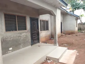 6bdrm House in Dki Properties, New Legon for sale
