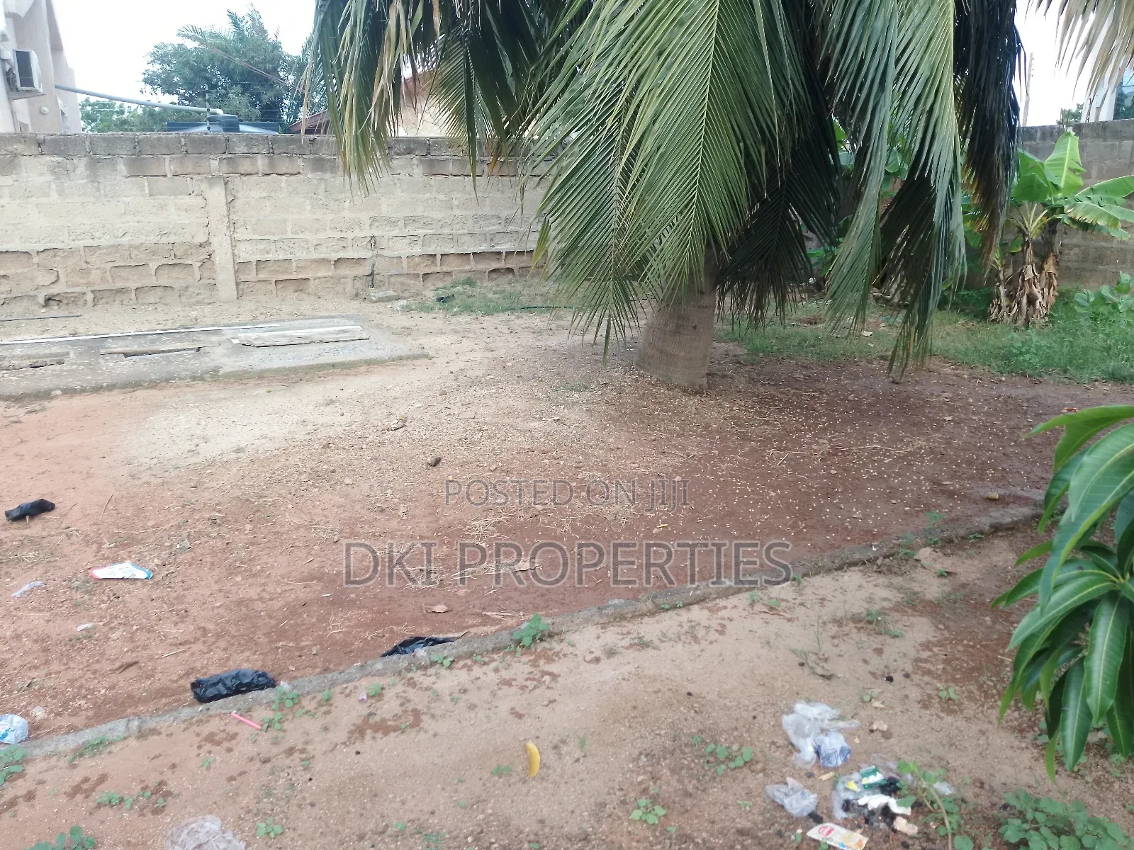 6bdrm House in Dki Properties, New Legon for sale
