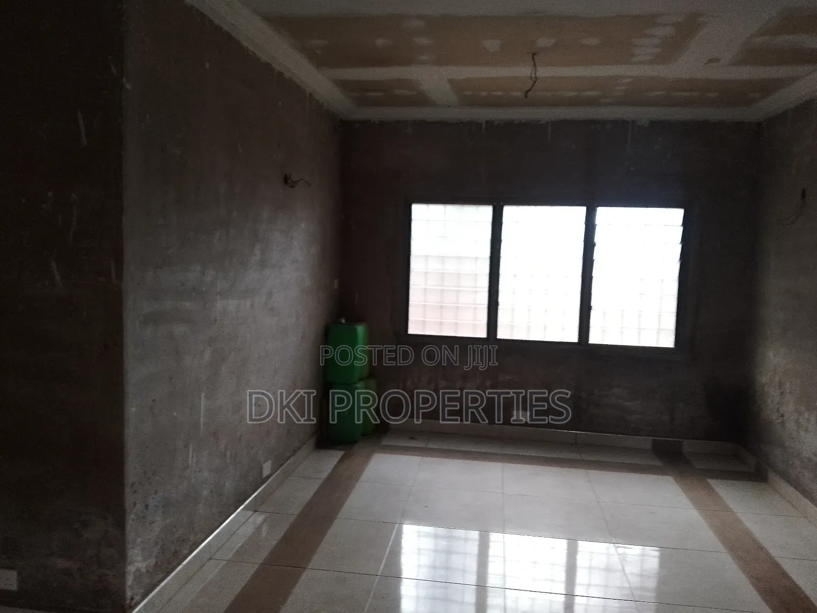 6bdrm House in Dki Properties, New Legon for sale