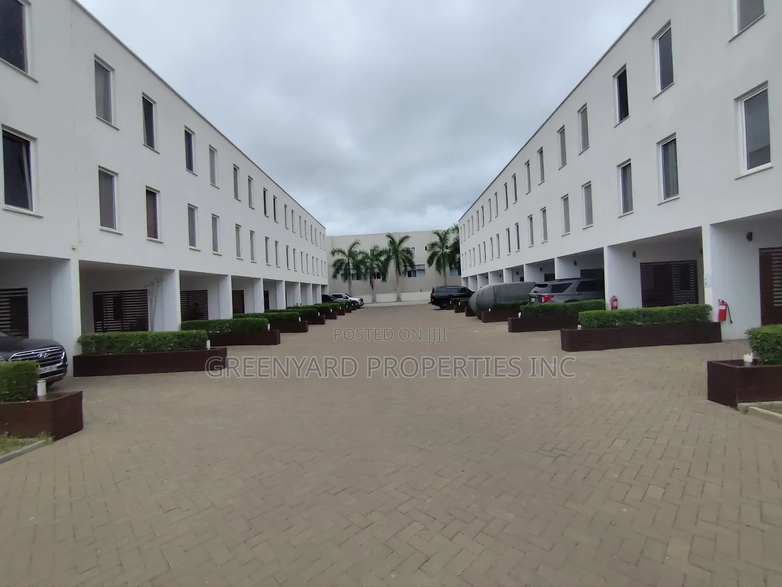 Furnished 3bdrm Townhouse / Terrace in Ghana Link, East Legon for rent