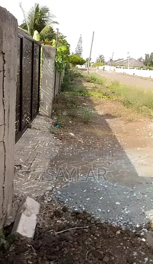 T. D. C Documents 3 Plots in Comm10, Sos Down Lane Tema.