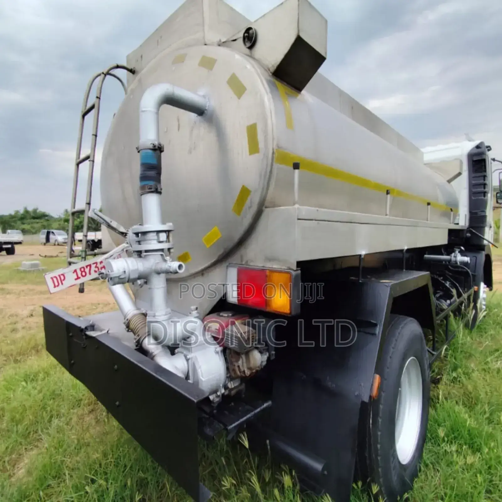 Hyundai Heavy Duty Water Tank 2015 White