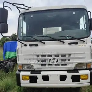 Hyundai Heavy Duty Water Tank 2015 White