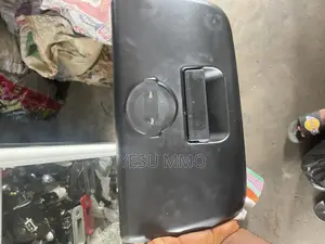 Nissan Pick Up Hard Body Boot Opener