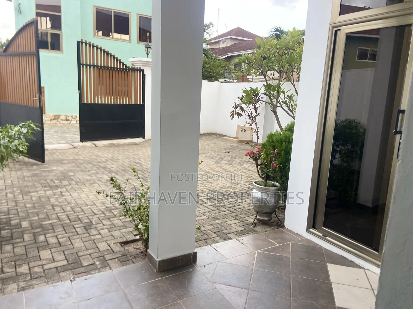 3bdrm House in Cantonments for rent