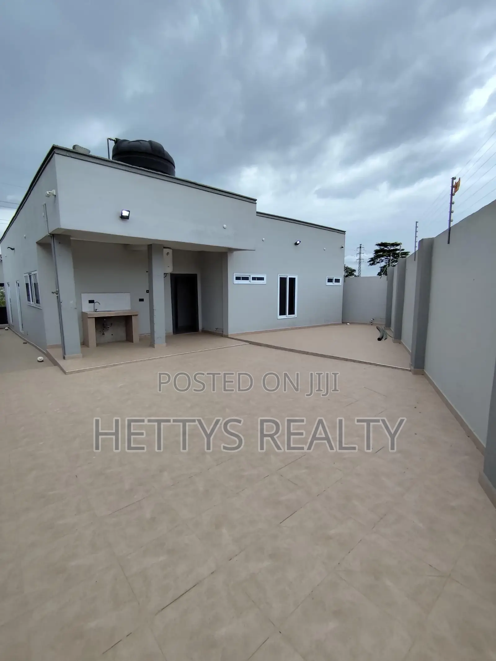 3bdrm House in Aburi for sale
