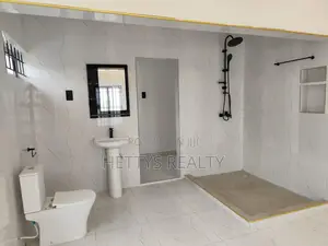 3bdrm House in Aburi for sale