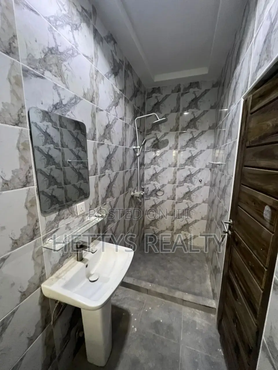 3bdrm House in Ablekuma for sale